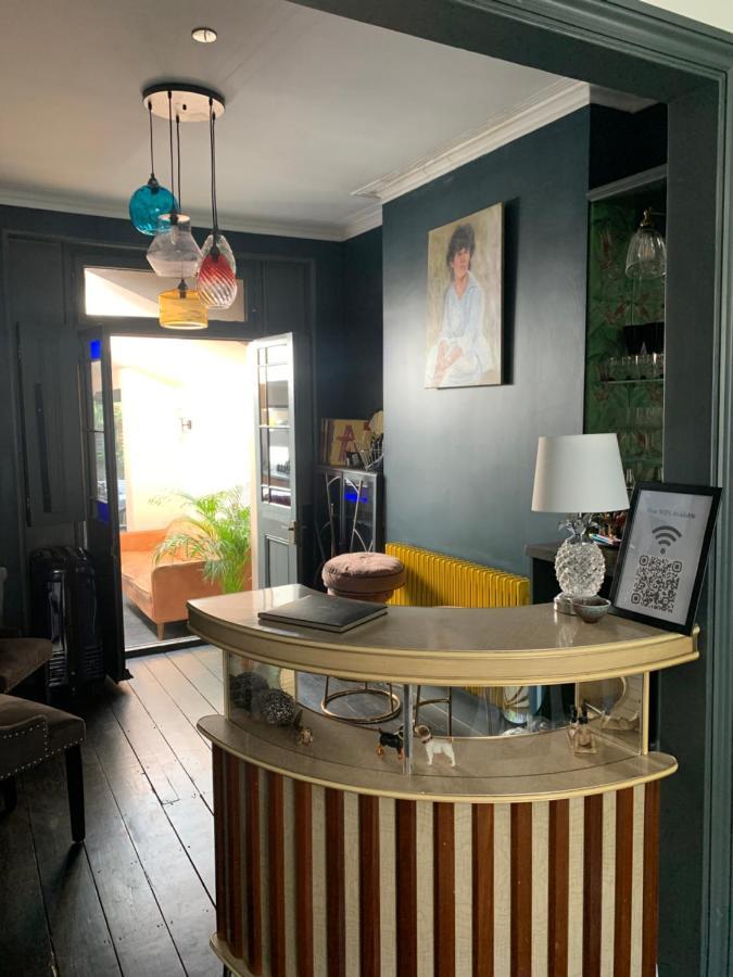 Jkhomestay London Exteriör bild